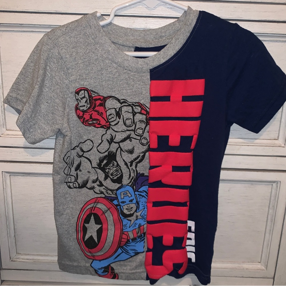 Size 5 (boys) MARVEL short sleeve tee shirt